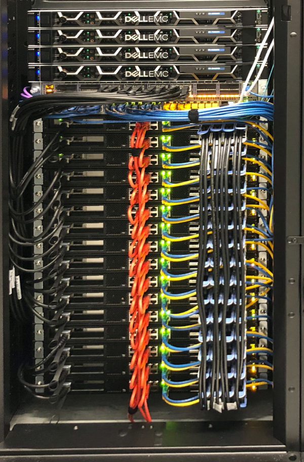 _images/completed_rack_cold_four_server.png